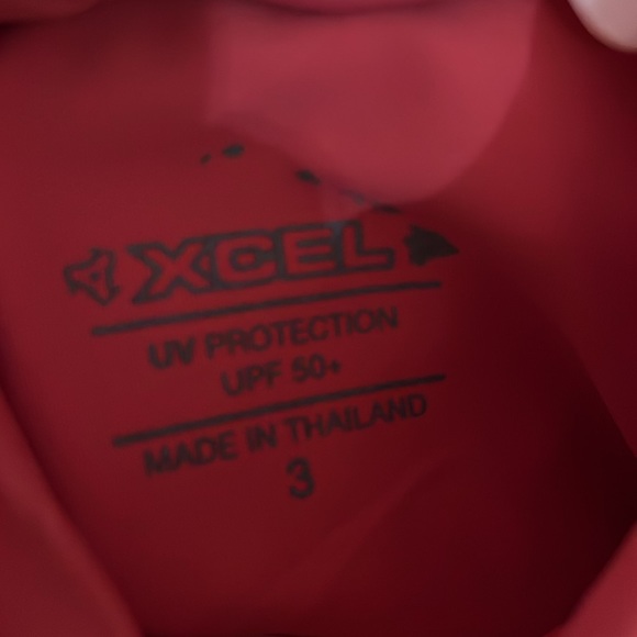 Girls Size 3 XCEL Rashguard - Picture 5 of 5